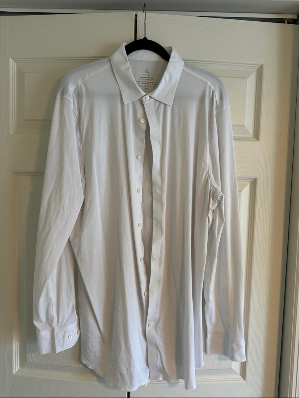 Cuts Clothing White Long-Sleeve Button-Up Dress Shirt